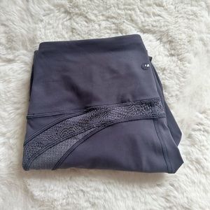 Lululemon 🍋 leggings!
